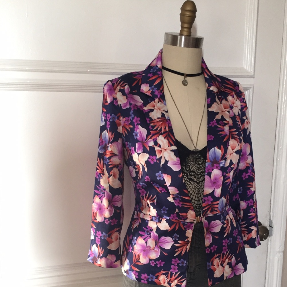 🌺🌸Floral blazer 🌸🌺
