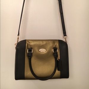 Coach Shoulder Bag Authentic