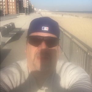 Meet your Posher, Manuel