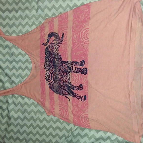 Cute elephant top - Picture 2 of 2