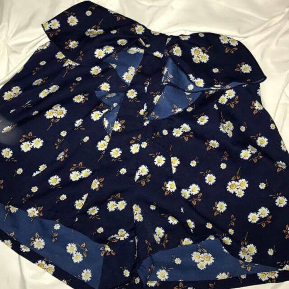 Floral high waisted shorts