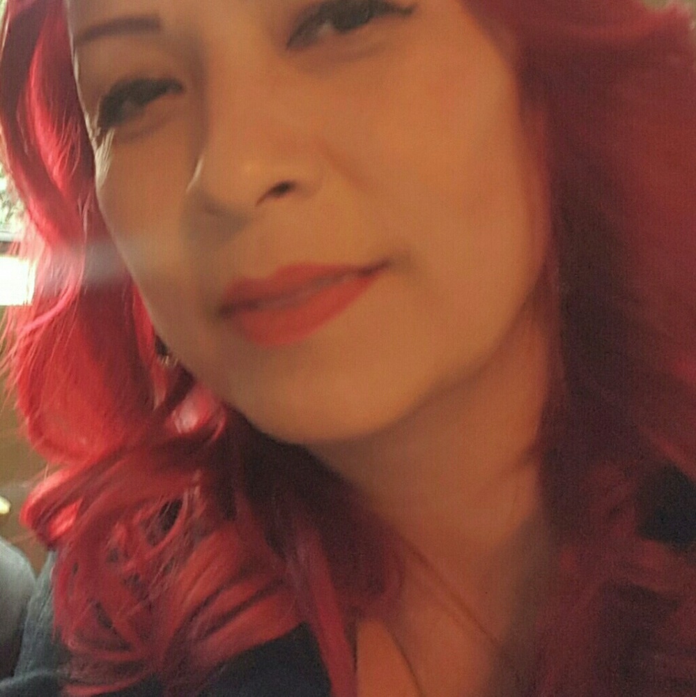 Meet your Posher, Gabriela
