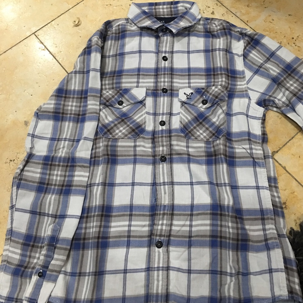 American eagle button down