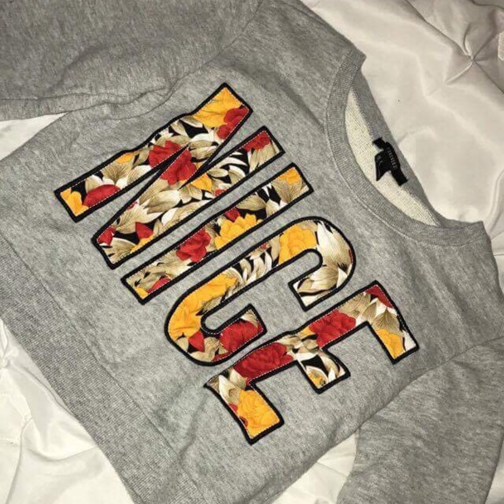 Long sleeve crop top