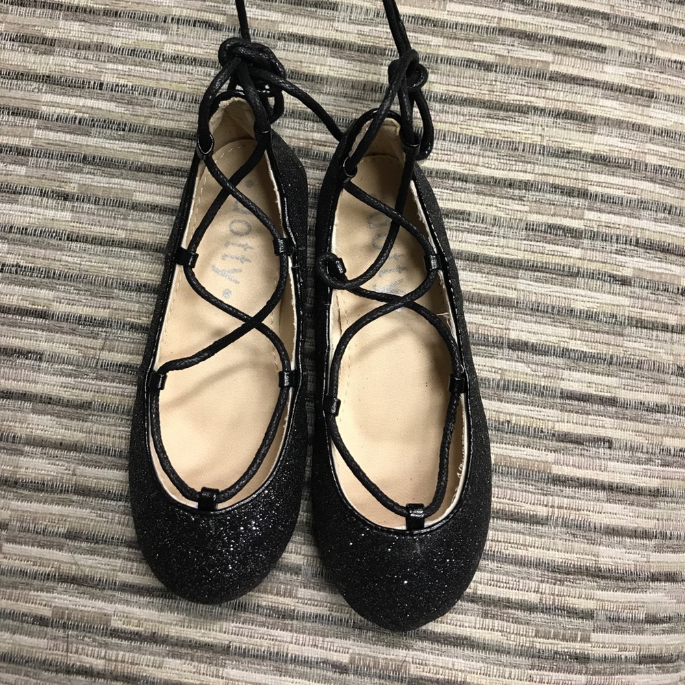 Black glitter lace up ballet flat