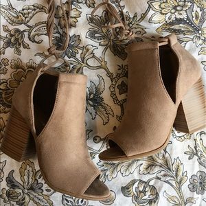 Light brown booties