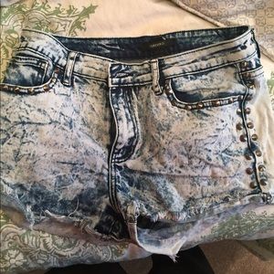 Women's high waisted jean shorts