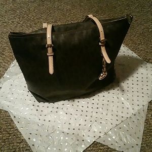 Michael Kors tote