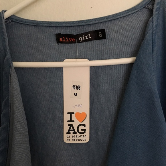 Denim jacket - Picture 2 of 3