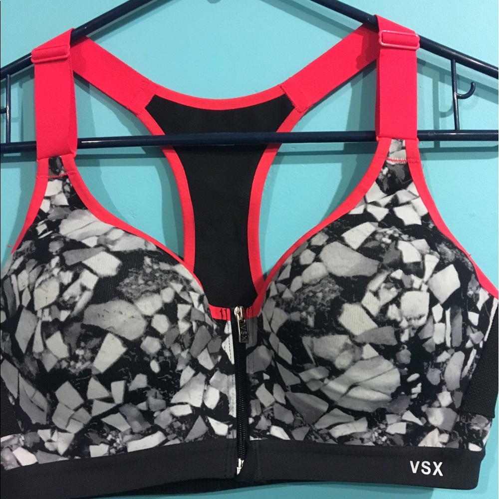 VS Knockout Sports bra