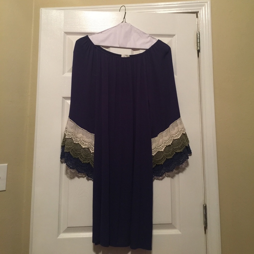 Fufu sleeved Navy boutique dress. NWOT