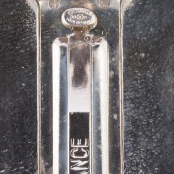 Chanel Barrette. Beautiful!