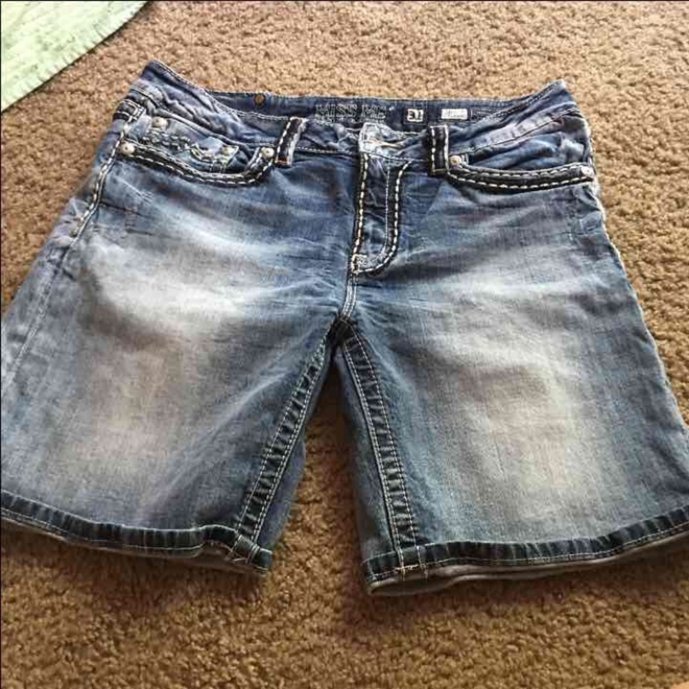 Size 31 Miss Me Shorts