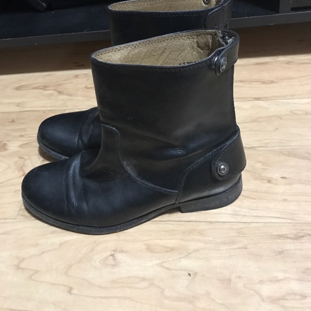 Black Frye short boots
