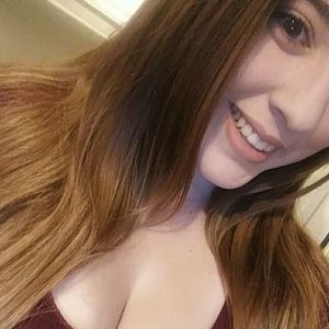 Meet your Posher, Dee