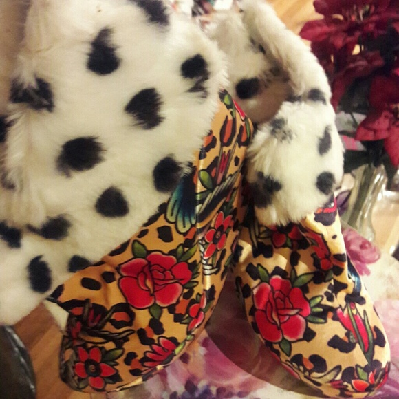 Boots - Picture 2 of 2