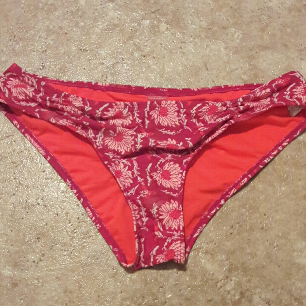 SOLD! Old Navy Bikini Bottoms