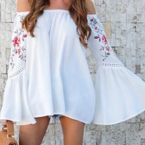 Cute Vici collection bohemian blouse