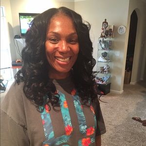 Meet your Posher, Denise