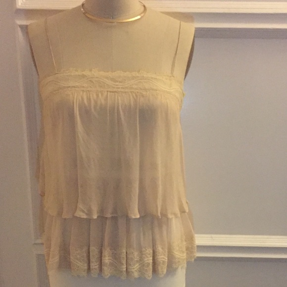 Delicate Nude Top - Picture 4 of 5