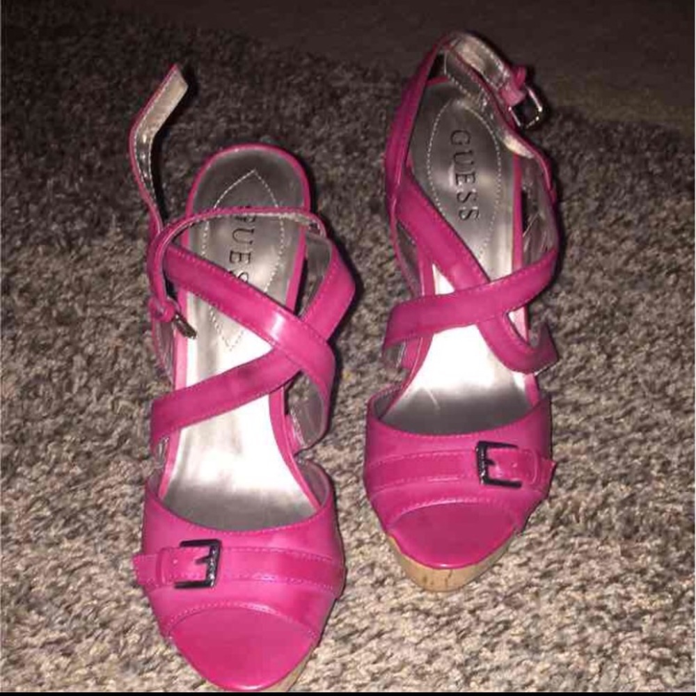 Fuchsia Guess heels
