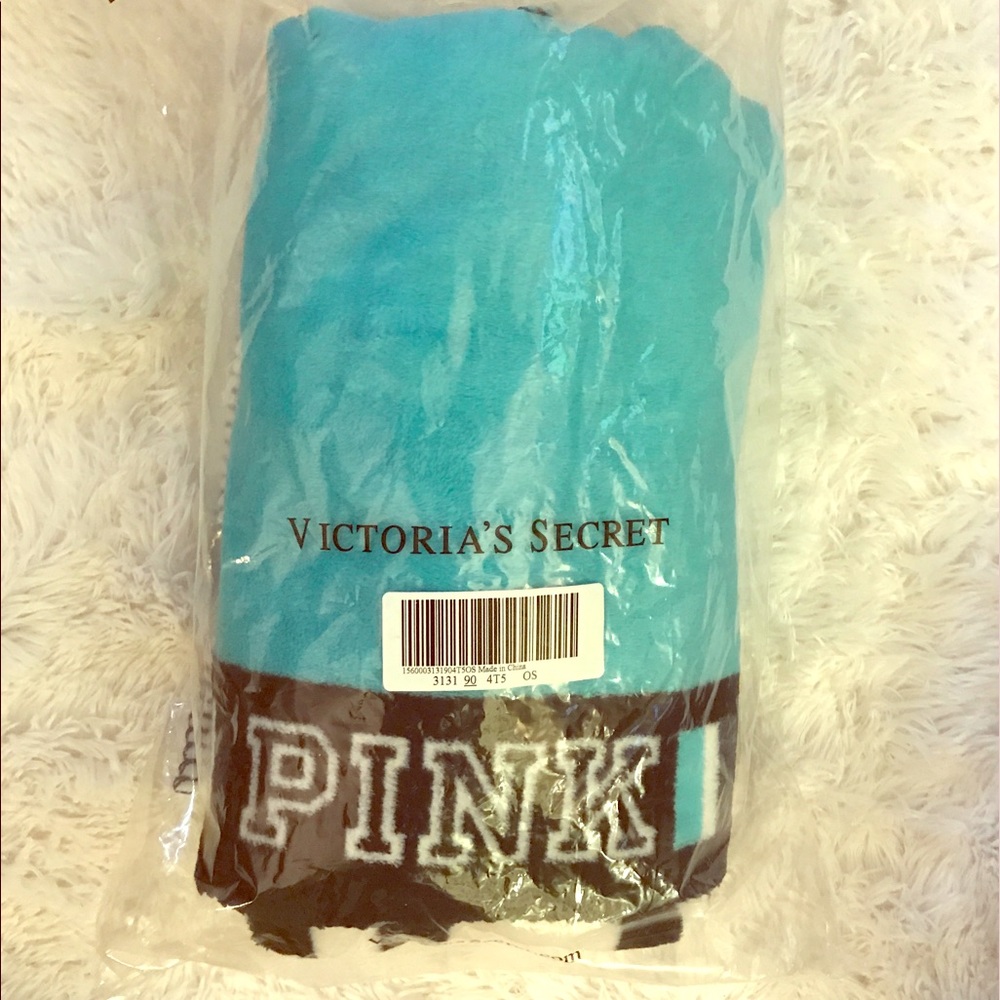 🆚 PINK! Fleece blanket NWT