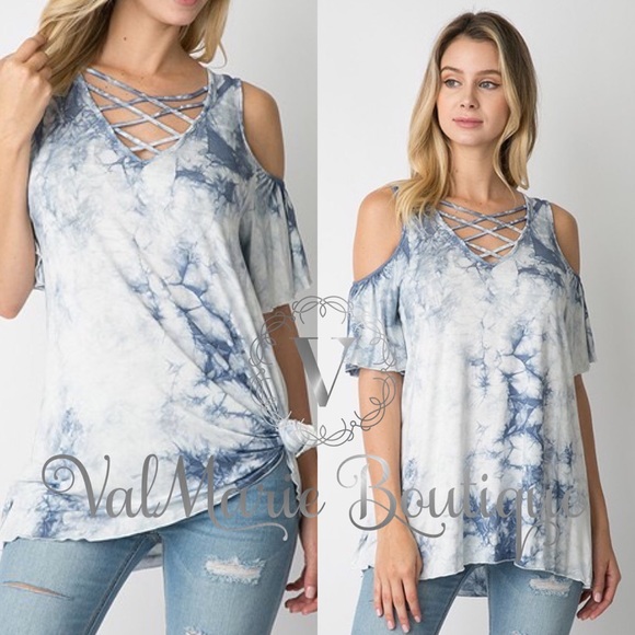 📍CLEARANCE 📍Dip Dye Cold Shoulder Tunic - Picture 2 of 3