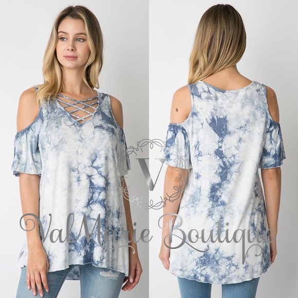 📍CLEARANCE 📍Dip Dye Cold Shoulder Tunic - Picture 3 of 3