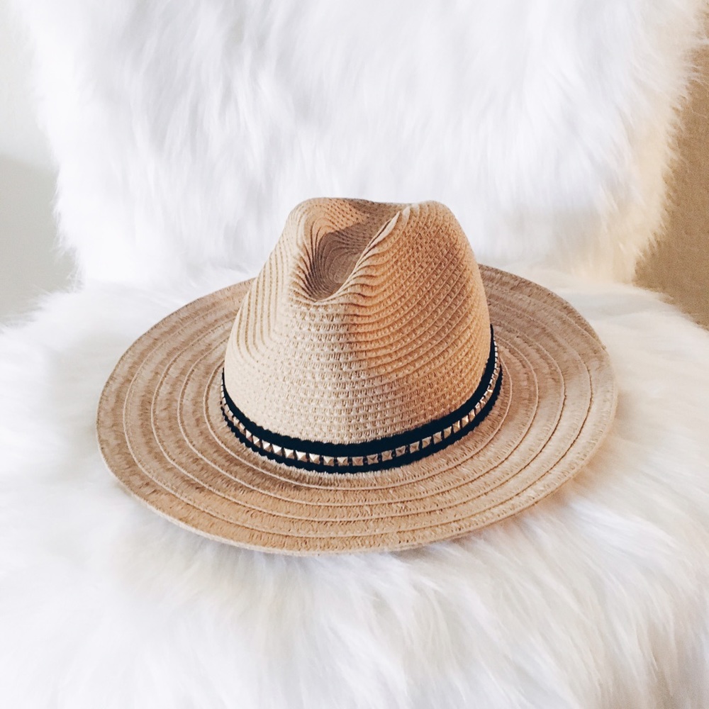 *LIKE NEW* BEBE Straw Hat Fedora Style