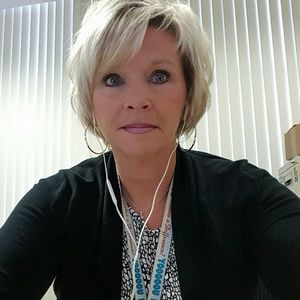 Meet your Posher, Lori