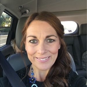 Meet your Posher, April