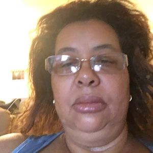 Meet your Posher, Juana