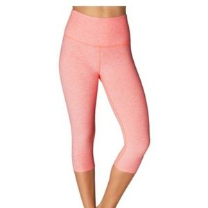 BEYOND YOGA SPACEDYE HIGH WAISTED CAPRI LEGGING