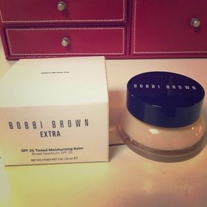 Bobbi Brown Tinted Moisturizing Balm