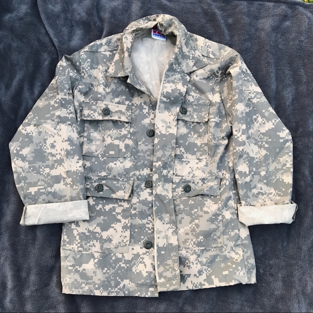 Pixelated army jacket