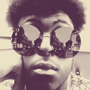 Meet your Posher, Nicholas