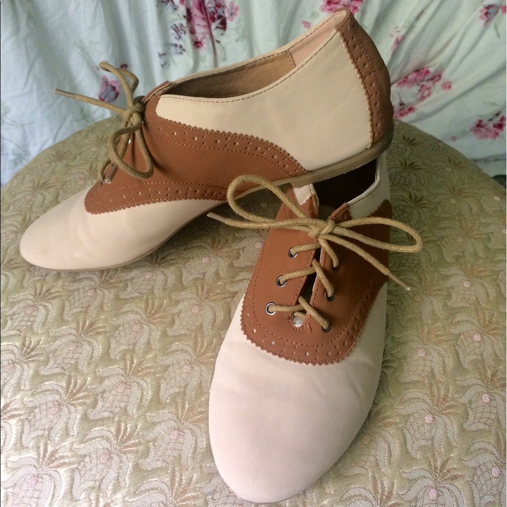 Modcloth Tan and Beige Oxfords
