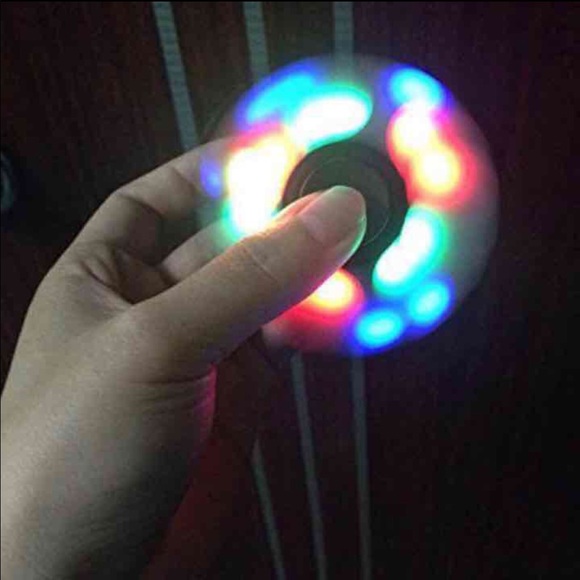 LED Fidget Spinner - Picture 3 of 4