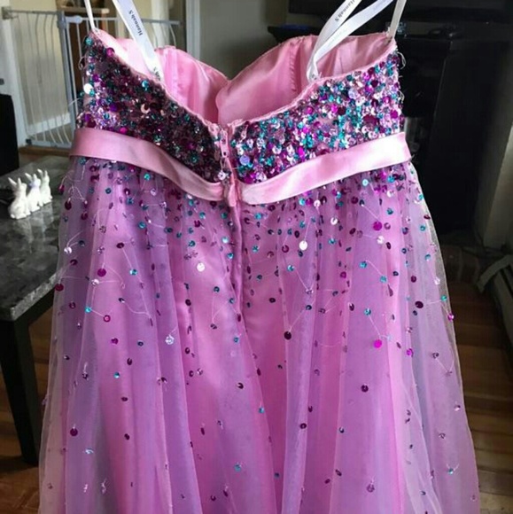 Hannah S size 0 semi formal dress - Picture 3 of 3