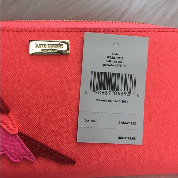 Kate Spade ♠️Parrot Zip Wallet - Picture 5 of 7