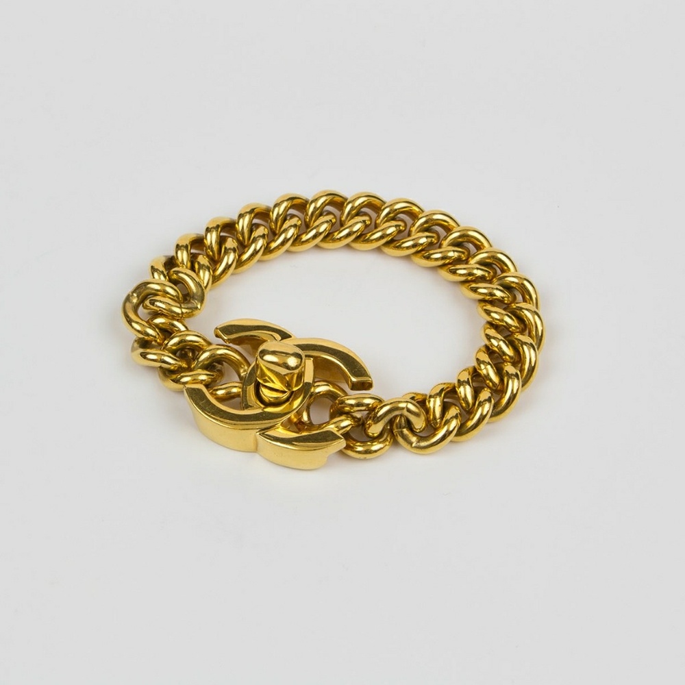 🍑SOLD🍑Chanel Gold Plated Turnlock Bracelet