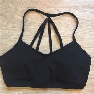 Lululemon breathe easy solid black size 6 bra