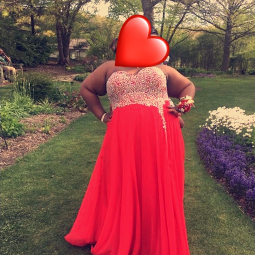Red Sparkly Bling Strapless Prom Or Gown Dress 22