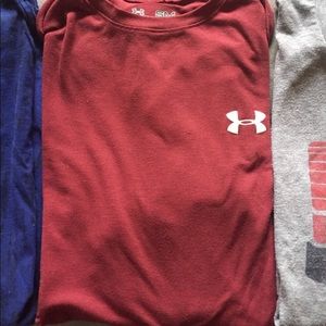 Under Armour small men's t shirt