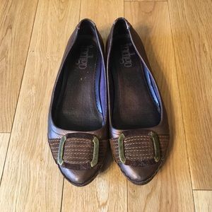 Size 7 Leather Indigo by Clarks Flats