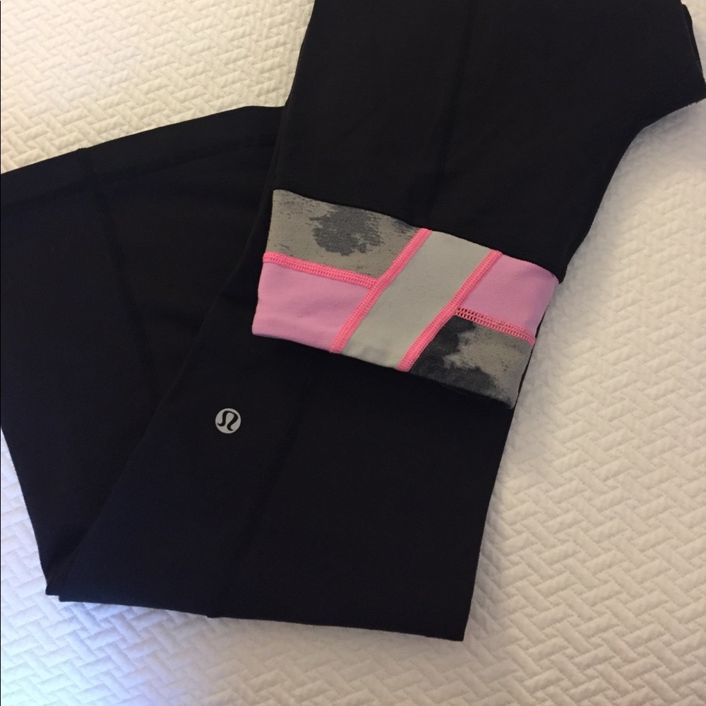 LULULEMON GROOVE PANTS SIZE 2