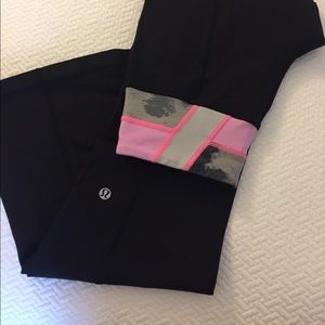 LULULEMON GROOVE PANTS SIZE 2