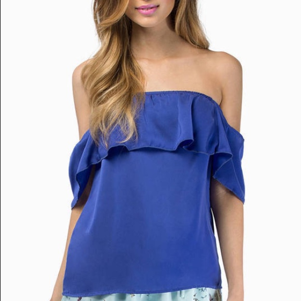 Tobi Off Shoulder Ruffled Top