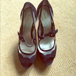 Levity Mary Jane pump