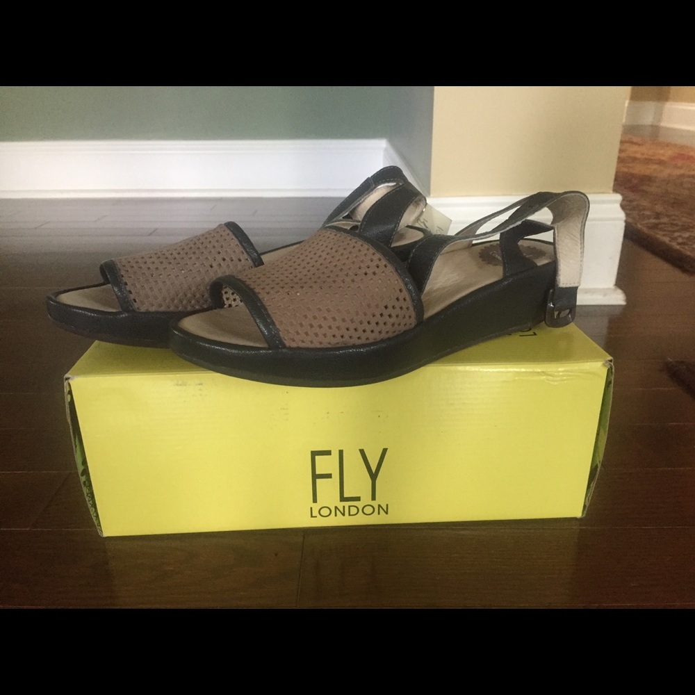 Fly London new with box Cupido 40